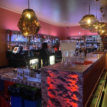 Lion’s Den Bar and Lounge